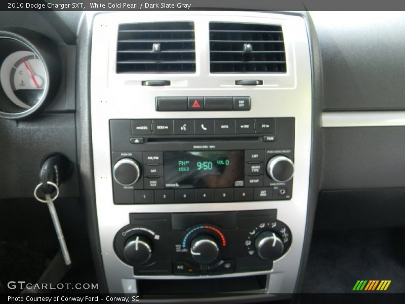 White Gold Pearl / Dark Slate Gray 2010 Dodge Charger SXT