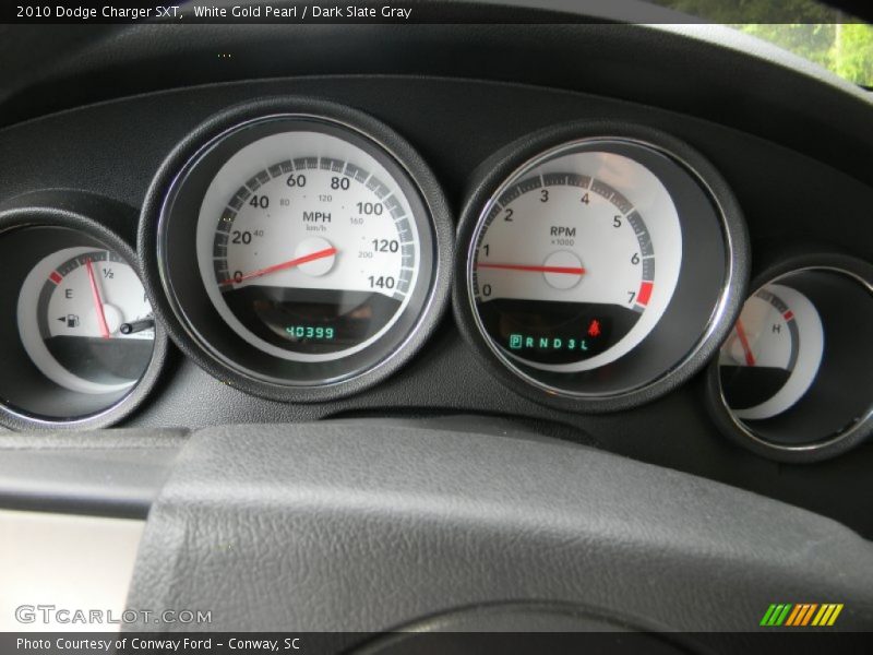 White Gold Pearl / Dark Slate Gray 2010 Dodge Charger SXT