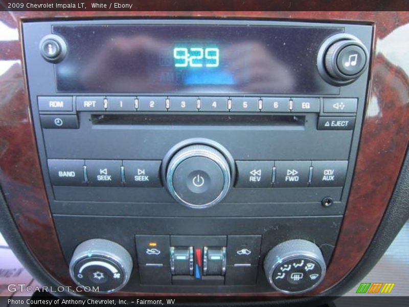 White / Ebony 2009 Chevrolet Impala LT