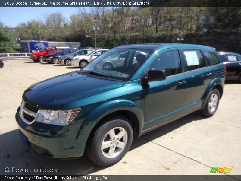 Front 3/4 View of 2009 Journey SE