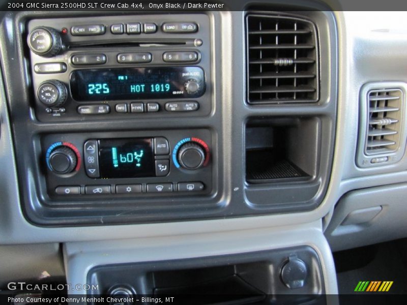 Controls of 2004 Sierra 2500HD SLT Crew Cab 4x4