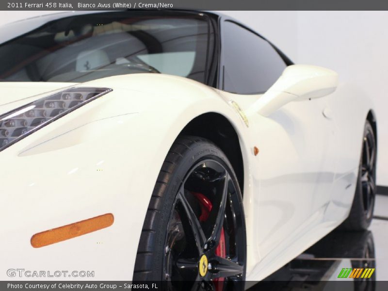Bianco Avus (White) / Crema/Nero 2011 Ferrari 458 Italia