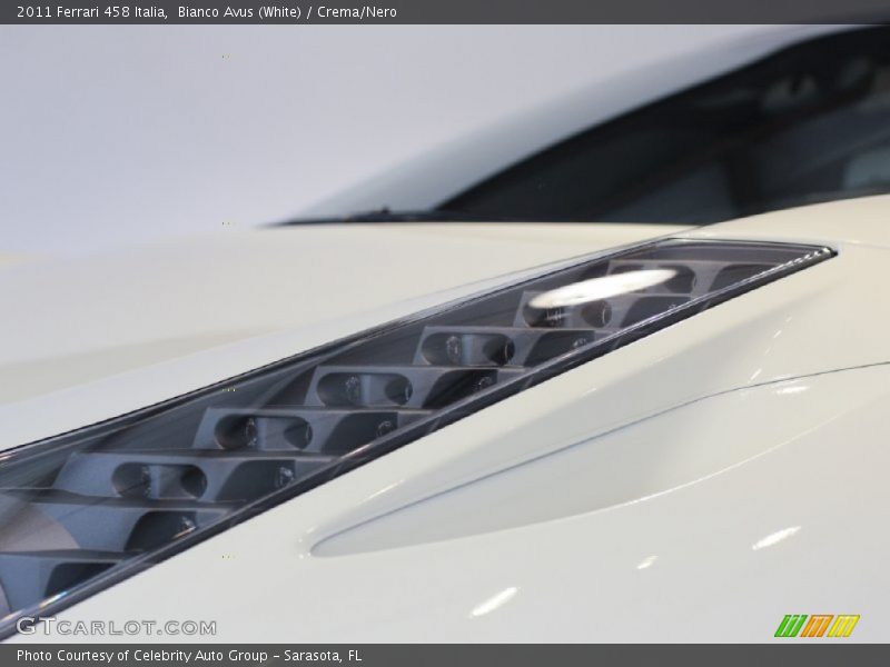 Bianco Avus (White) / Crema/Nero 2011 Ferrari 458 Italia