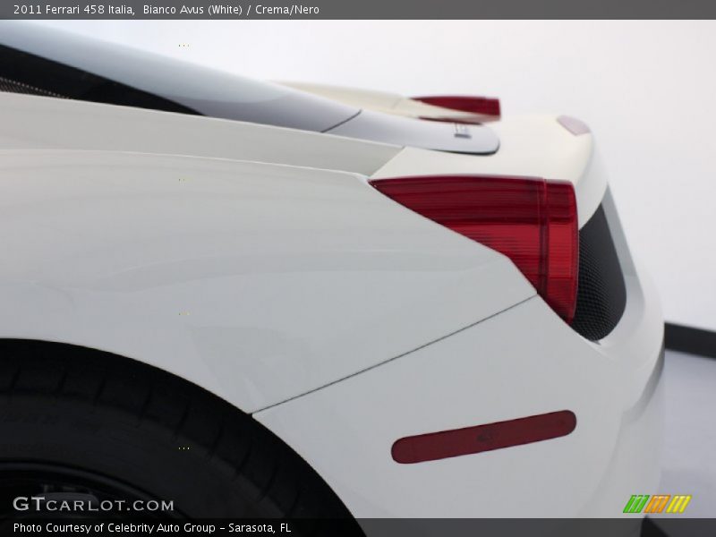Bianco Avus (White) / Crema/Nero 2011 Ferrari 458 Italia