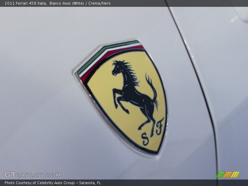 Bianco Avus (White) / Crema/Nero 2011 Ferrari 458 Italia