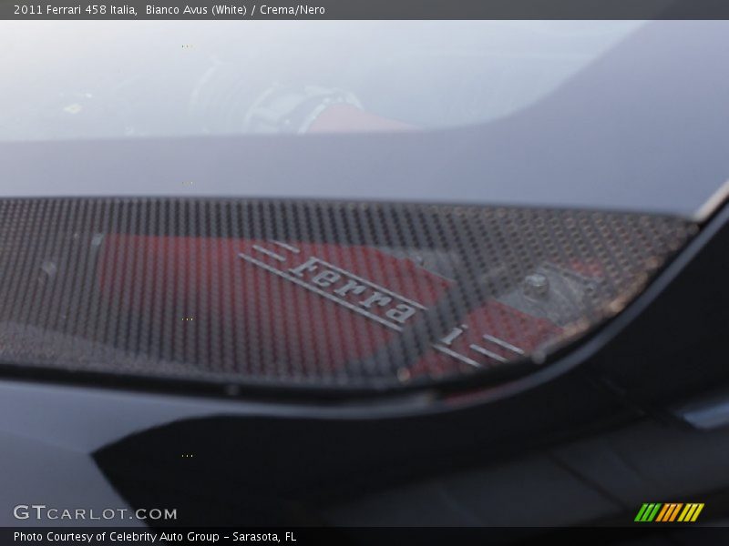 Bianco Avus (White) / Crema/Nero 2011 Ferrari 458 Italia