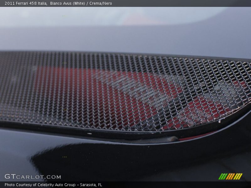 Bianco Avus (White) / Crema/Nero 2011 Ferrari 458 Italia