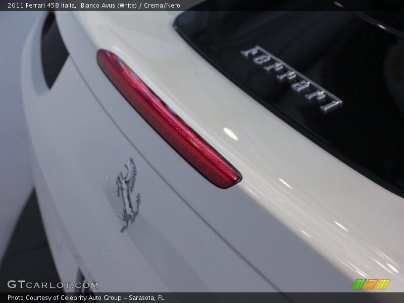 Bianco Avus (White) / Crema/Nero 2011 Ferrari 458 Italia