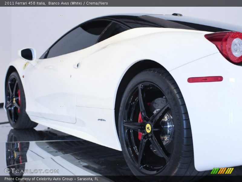 Bianco Avus (White) / Crema/Nero 2011 Ferrari 458 Italia