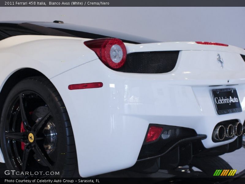 Bianco Avus (White) / Crema/Nero 2011 Ferrari 458 Italia