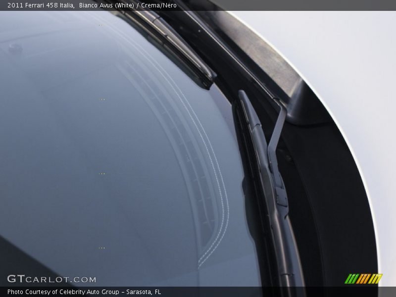 Bianco Avus (White) / Crema/Nero 2011 Ferrari 458 Italia
