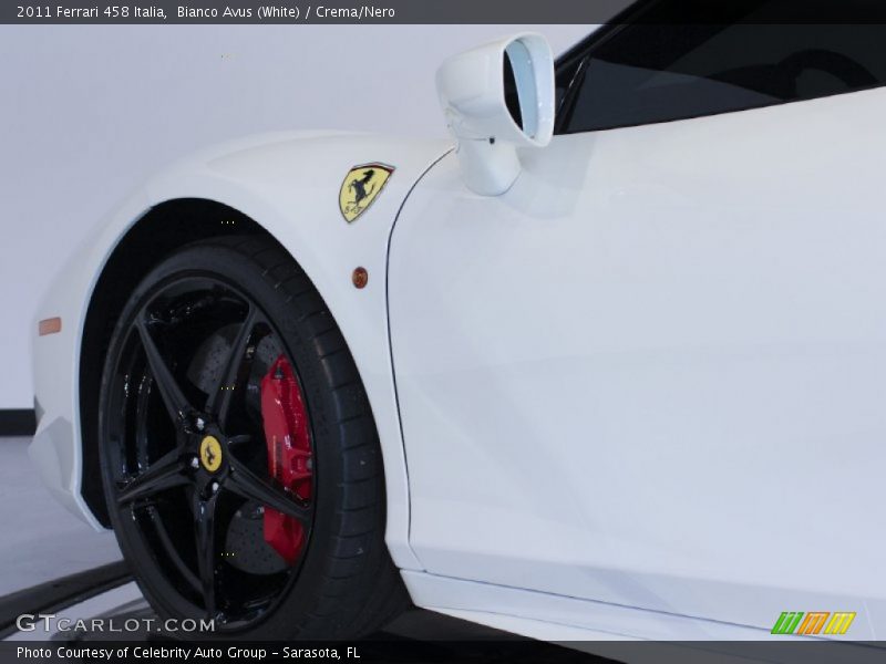 Bianco Avus (White) / Crema/Nero 2011 Ferrari 458 Italia