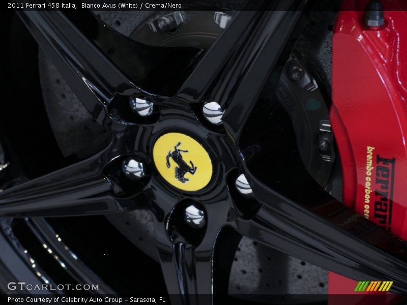 Bianco Avus (White) / Crema/Nero 2011 Ferrari 458 Italia