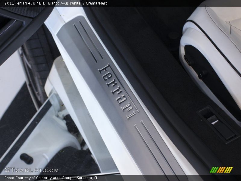 Bianco Avus (White) / Crema/Nero 2011 Ferrari 458 Italia