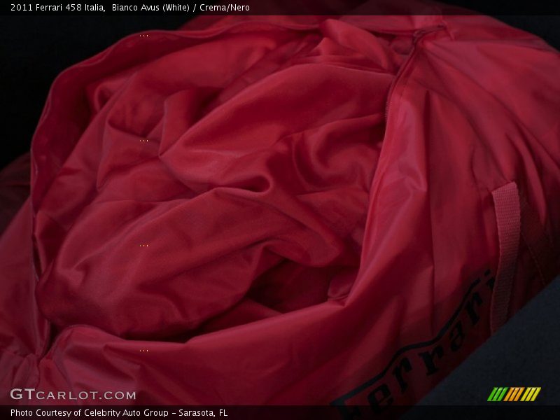 Bianco Avus (White) / Crema/Nero 2011 Ferrari 458 Italia