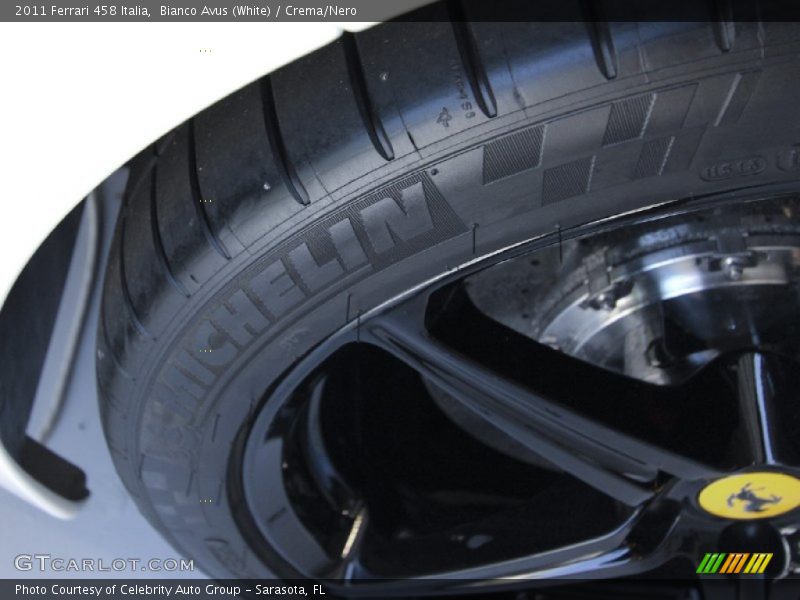 Bianco Avus (White) / Crema/Nero 2011 Ferrari 458 Italia