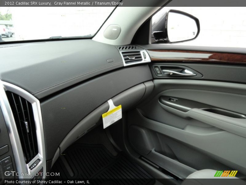 Gray Flannel Metallic / Titanium/Ebony 2012 Cadillac SRX Luxury