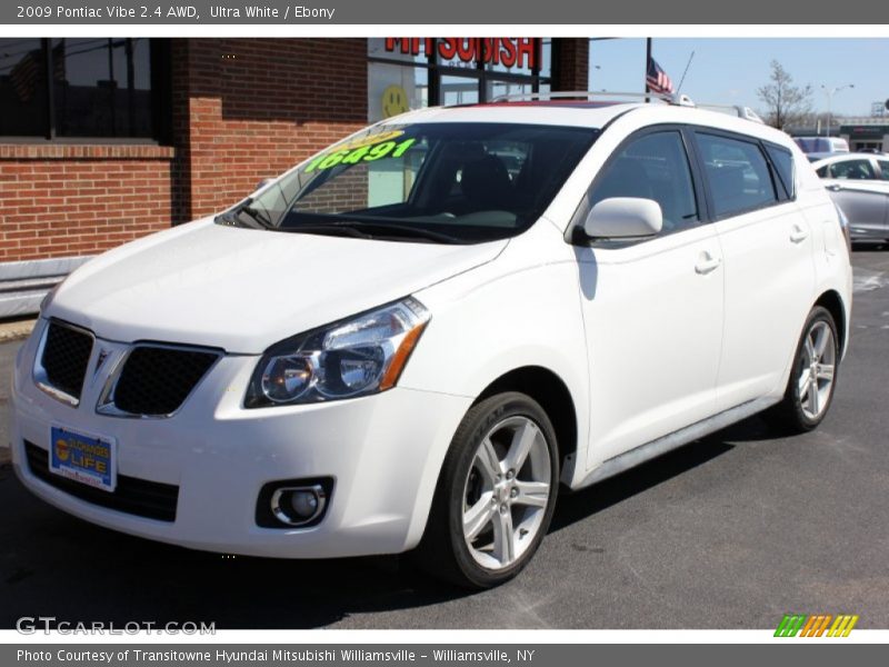 Ultra White / Ebony 2009 Pontiac Vibe 2.4 AWD