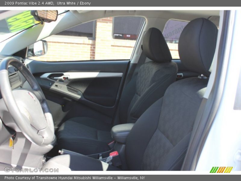 Ultra White / Ebony 2009 Pontiac Vibe 2.4 AWD