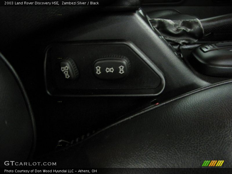 Zambezi Silver / Black 2003 Land Rover Discovery HSE