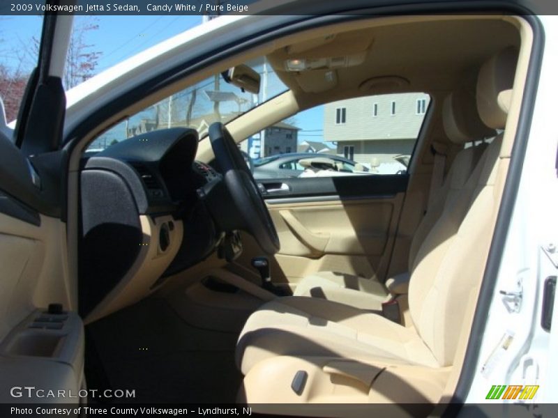 Candy White / Pure Beige 2009 Volkswagen Jetta S Sedan