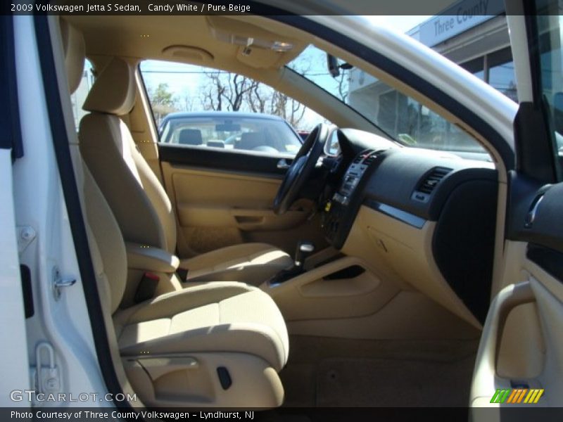 Candy White / Pure Beige 2009 Volkswagen Jetta S Sedan
