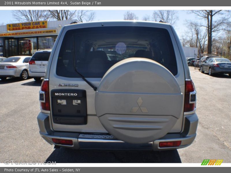 Sudan Beige / Tan 2001 Mitsubishi Montero Limited 4x4