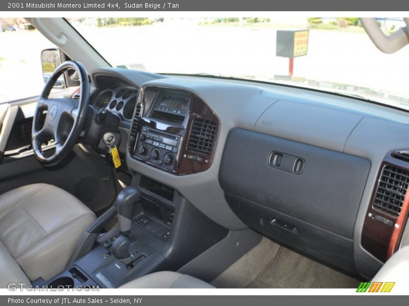 Sudan Beige / Tan 2001 Mitsubishi Montero Limited 4x4