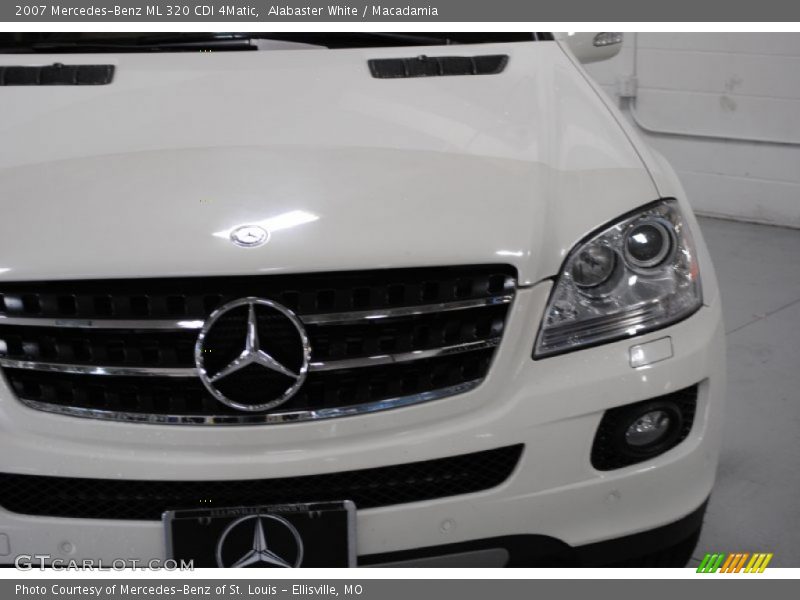 Alabaster White / Macadamia 2007 Mercedes-Benz ML 320 CDI 4Matic