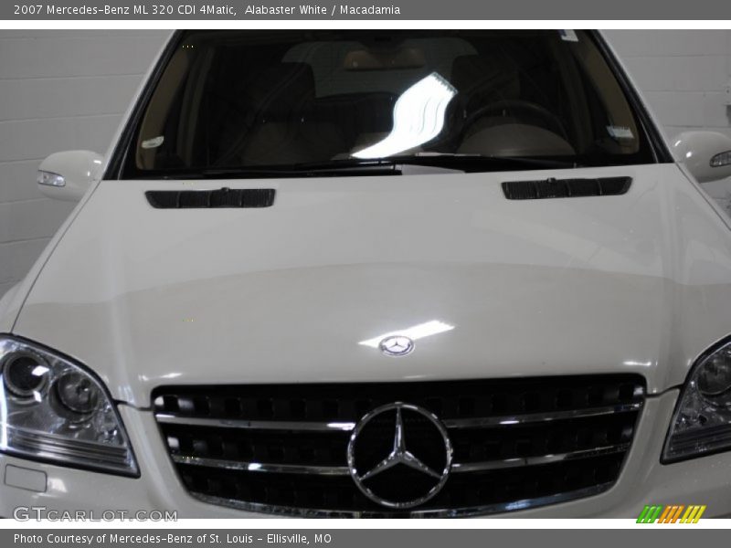 Alabaster White / Macadamia 2007 Mercedes-Benz ML 320 CDI 4Matic