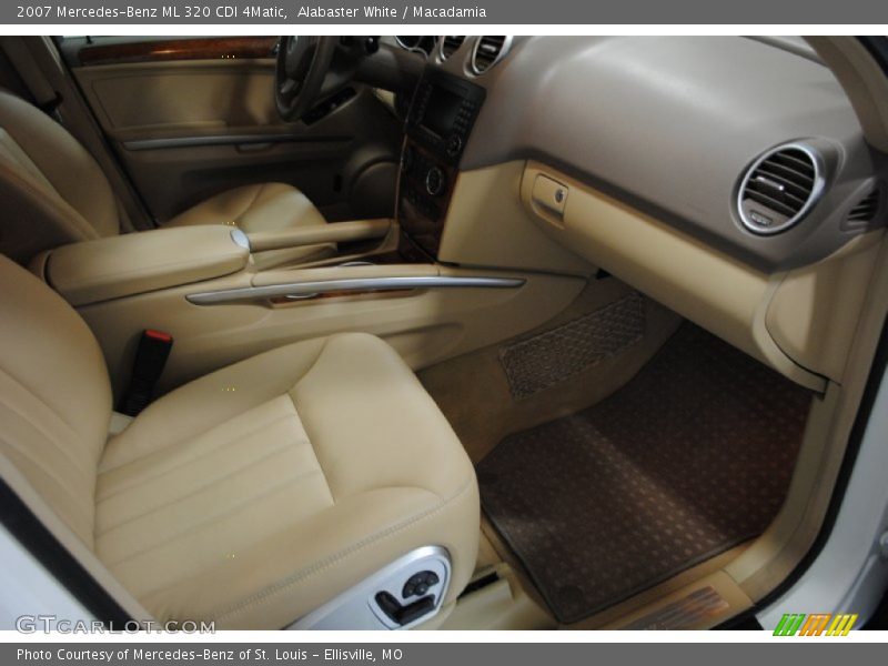 Alabaster White / Macadamia 2007 Mercedes-Benz ML 320 CDI 4Matic