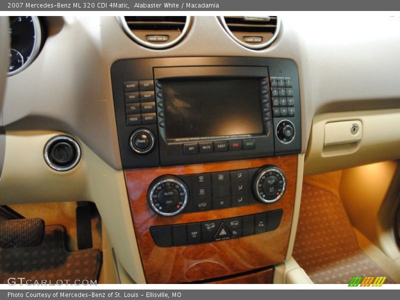 Alabaster White / Macadamia 2007 Mercedes-Benz ML 320 CDI 4Matic