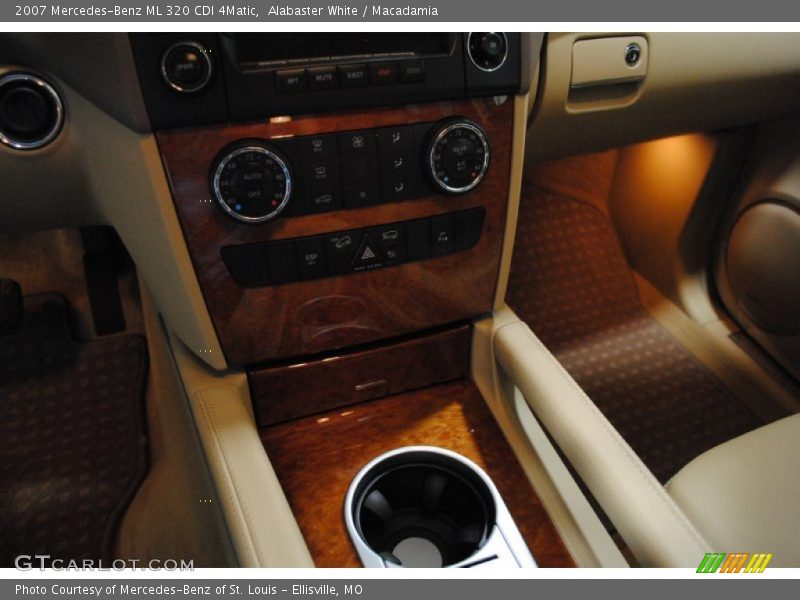 Alabaster White / Macadamia 2007 Mercedes-Benz ML 320 CDI 4Matic