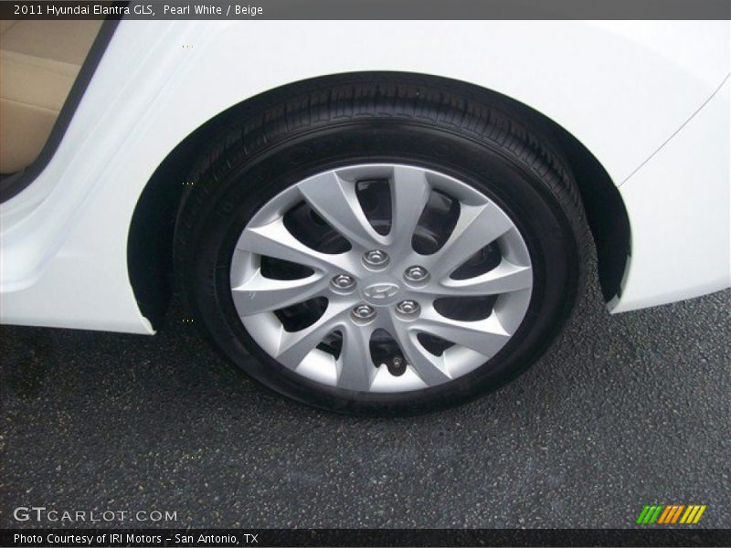 Pearl White / Beige 2011 Hyundai Elantra GLS