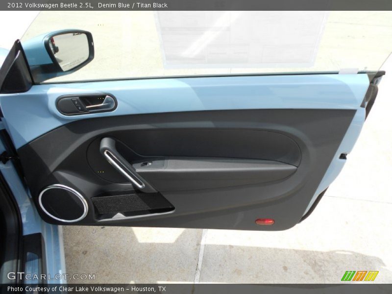 Denim Blue / Titan Black 2012 Volkswagen Beetle 2.5L