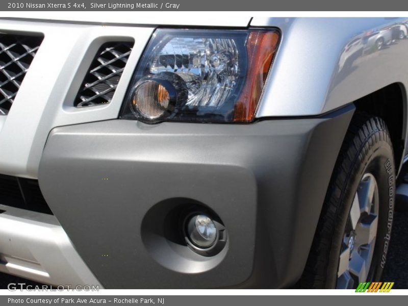 Silver Lightning Metallic / Gray 2010 Nissan Xterra S 4x4