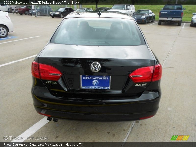 Black / Titan Black 2012 Volkswagen Jetta SE Sedan