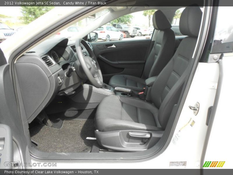 Candy White / Titan Black 2012 Volkswagen Jetta SE Sedan