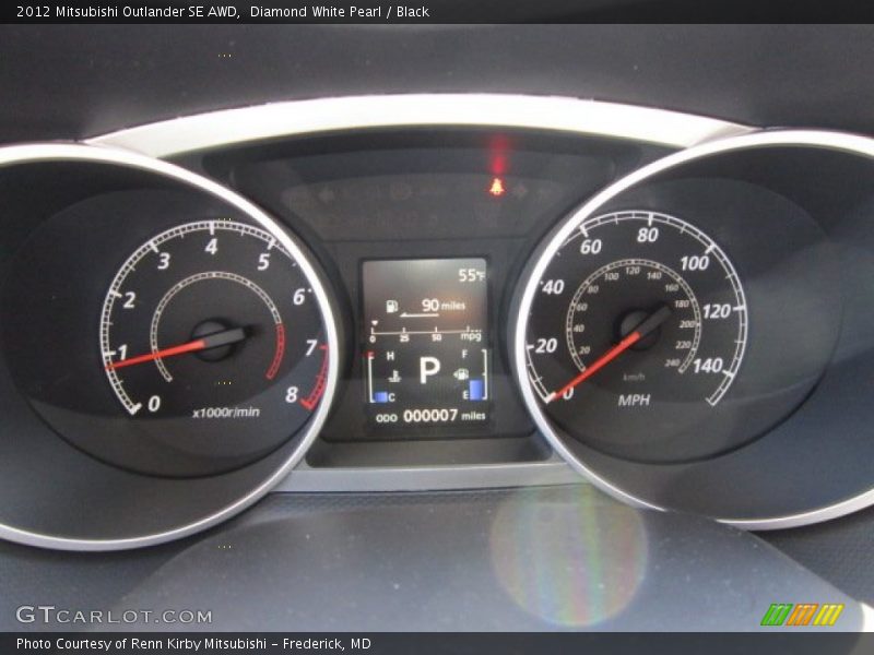 Diamond White Pearl / Black 2012 Mitsubishi Outlander SE AWD
