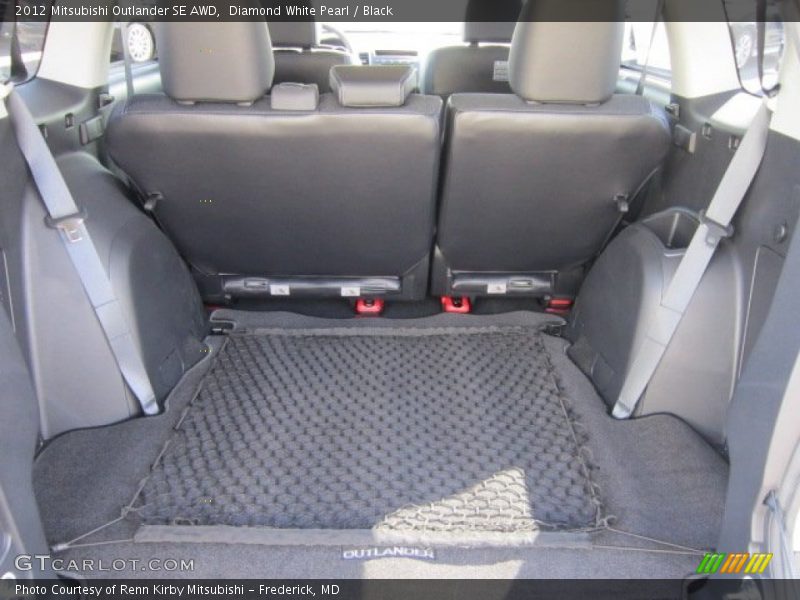 Diamond White Pearl / Black 2012 Mitsubishi Outlander SE AWD