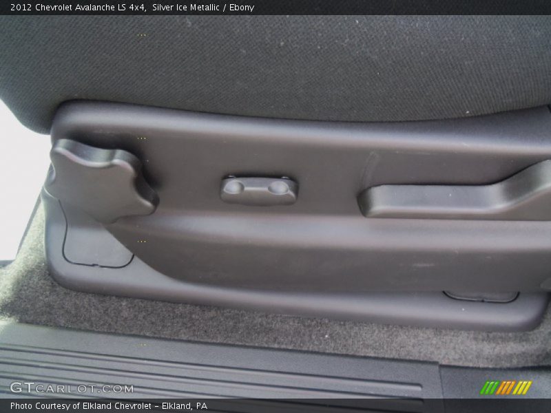Silver Ice Metallic / Ebony 2012 Chevrolet Avalanche LS 4x4