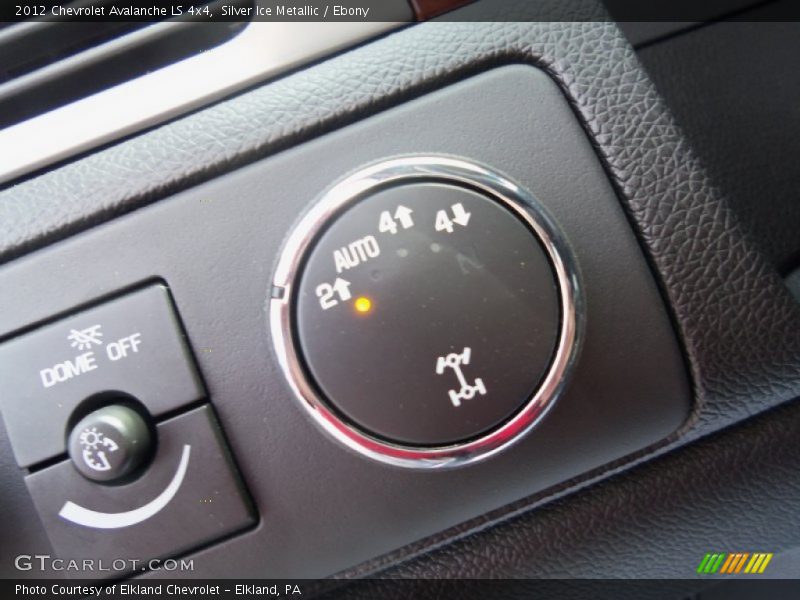 Silver Ice Metallic / Ebony 2012 Chevrolet Avalanche LS 4x4