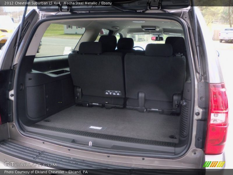  2012 Suburban LS 4x4 Trunk
