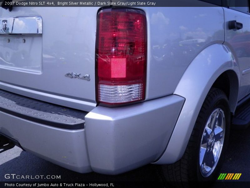Bright Silver Metallic / Dark Slate Gray/Light Slate Gray 2007 Dodge Nitro SLT 4x4
