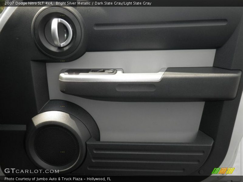 Bright Silver Metallic / Dark Slate Gray/Light Slate Gray 2007 Dodge Nitro SLT 4x4
