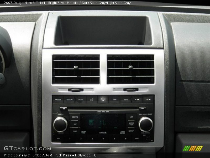 Bright Silver Metallic / Dark Slate Gray/Light Slate Gray 2007 Dodge Nitro SLT 4x4