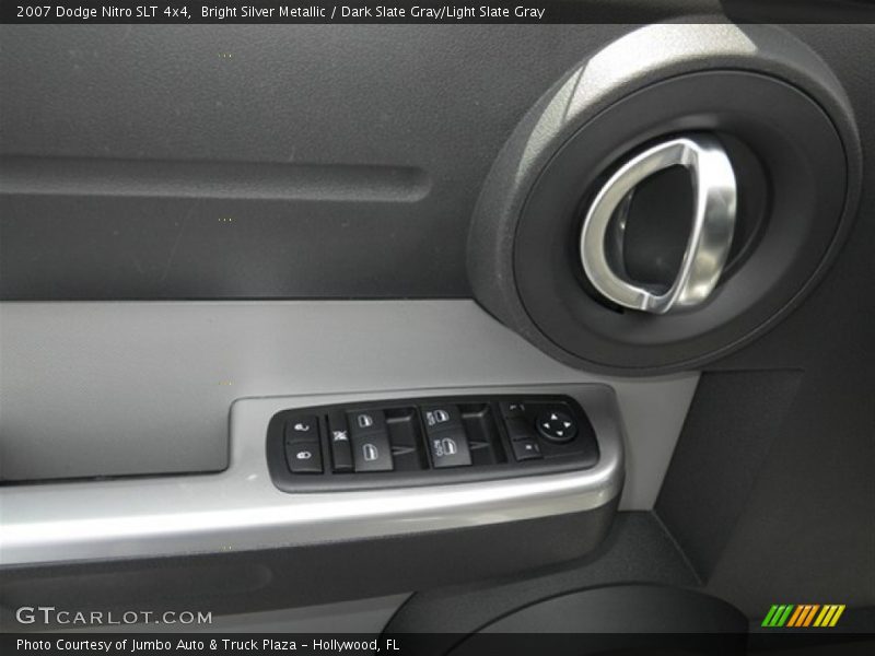 Bright Silver Metallic / Dark Slate Gray/Light Slate Gray 2007 Dodge Nitro SLT 4x4