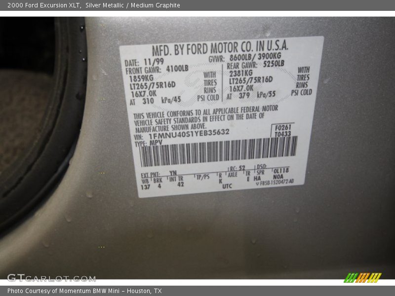 Silver Metallic / Medium Graphite 2000 Ford Excursion XLT
