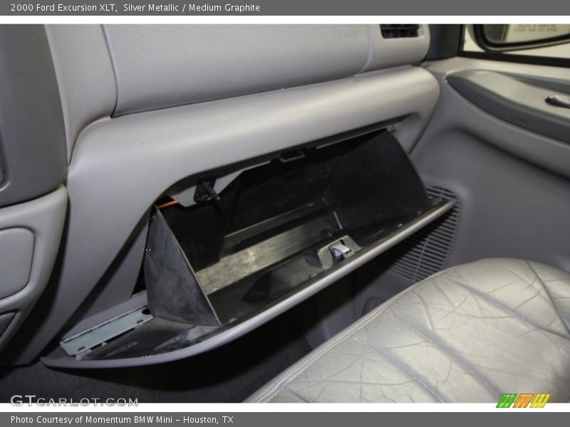 Silver Metallic / Medium Graphite 2000 Ford Excursion XLT