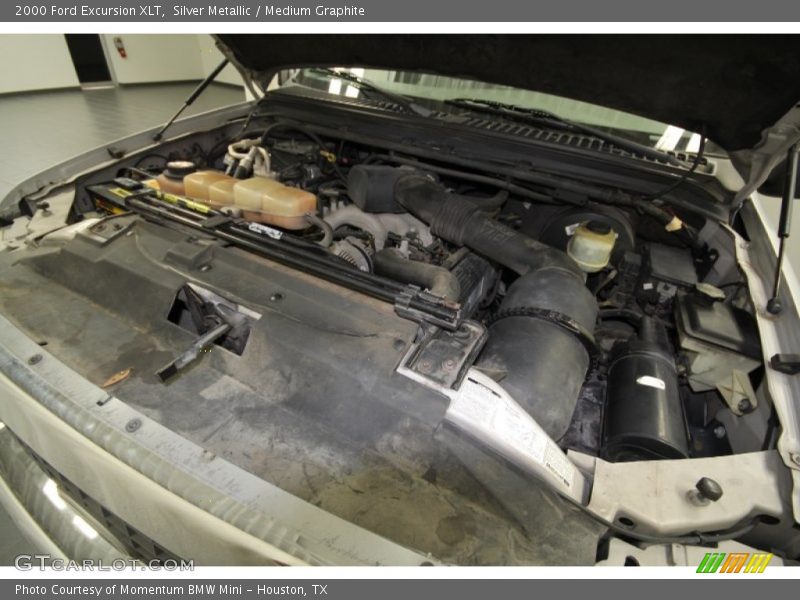 Silver Metallic / Medium Graphite 2000 Ford Excursion XLT